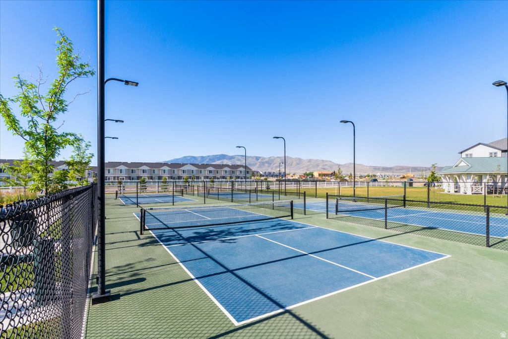 442 N COMMODORE LN Saratoga Springs, UT 84045