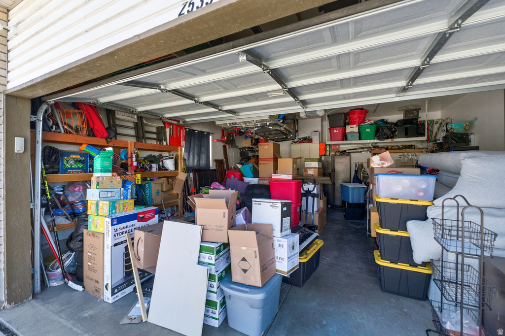 2539 W MASONS MILE DR Taylorsville, UT 84129