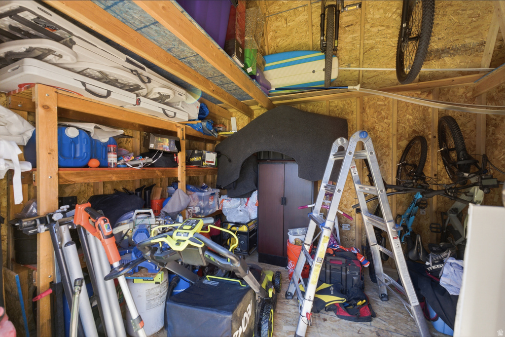 2539 W MASONS MILE DR Taylorsville, UT 84129