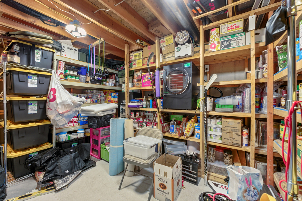 2539 W MASONS MILE DR Taylorsville, UT 84129