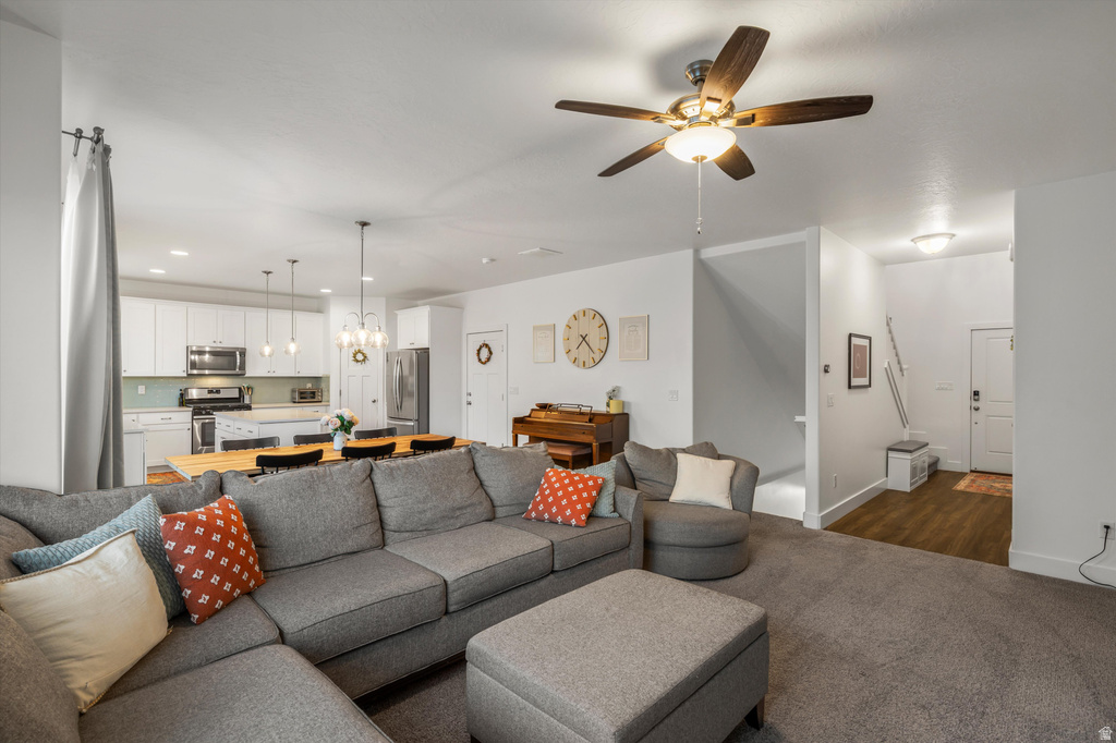 4206 GOOSEGRASS WAY Eagle Mountain, UT 84005