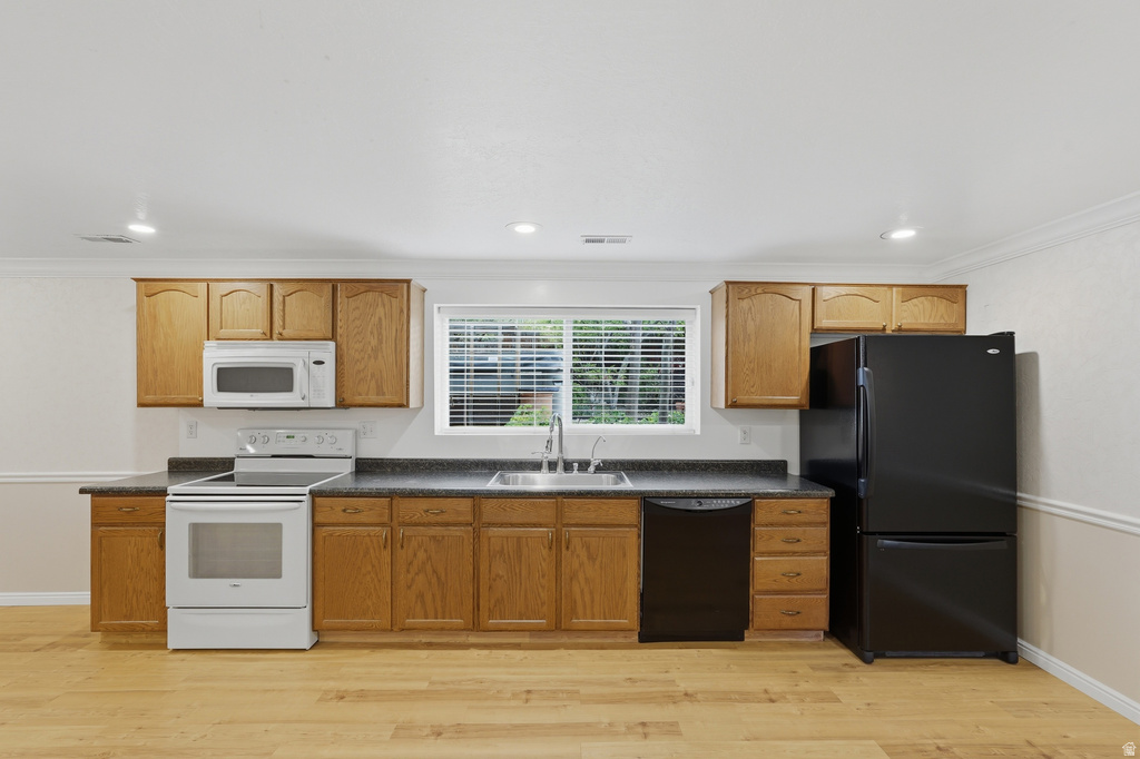 1893 E VISCOUNTI DR Sandy, UT 84093