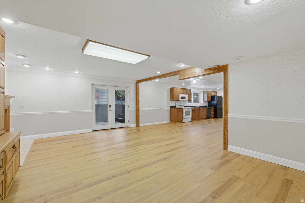 1893 E VISCOUNTI DR Sandy, UT 84093