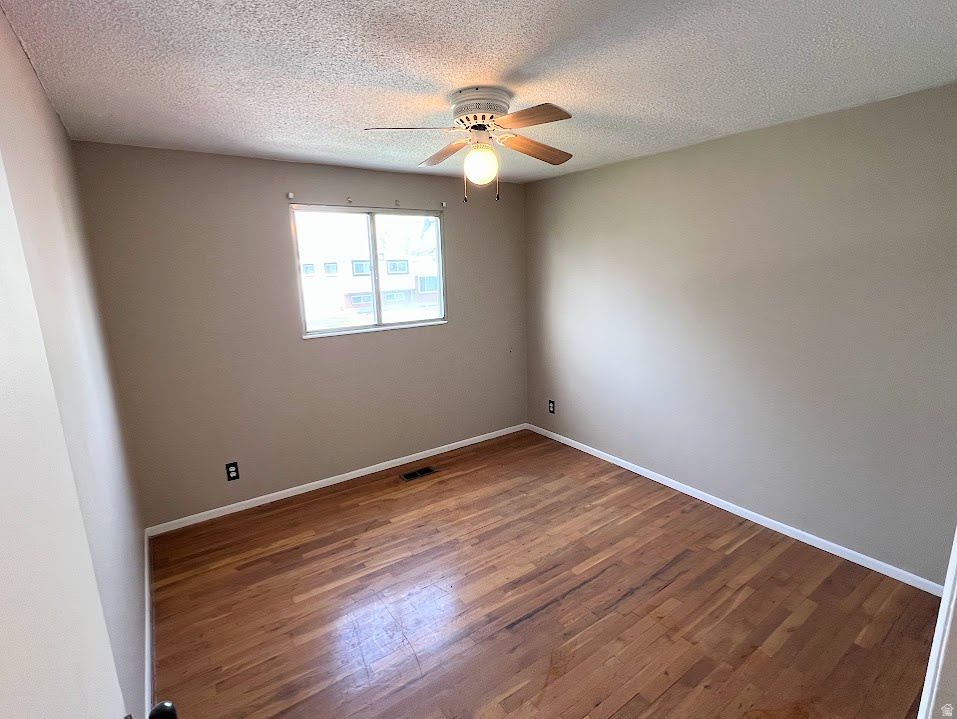 3887 S HALLMARK DR West Valley City, UT 84119