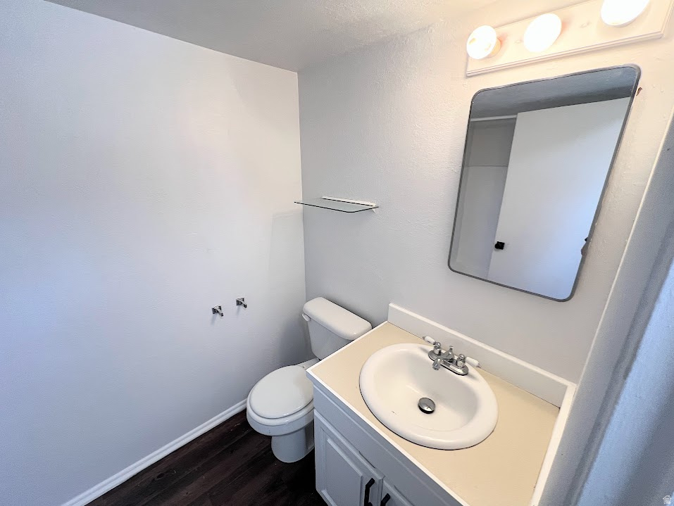 3887 S HALLMARK DR West Valley City, UT 84119