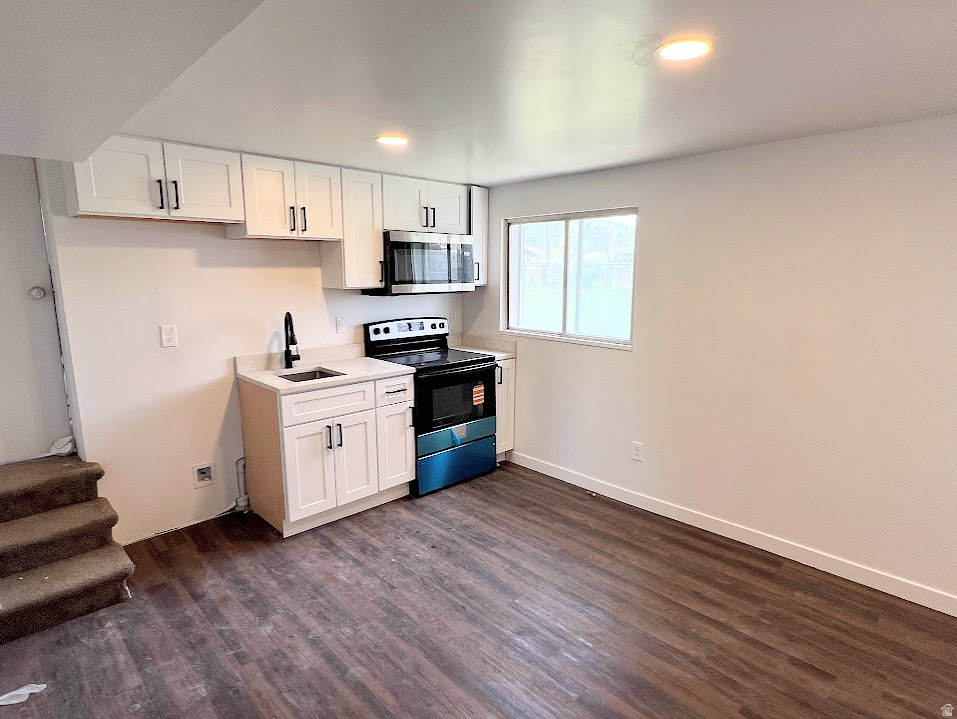 3887 S HALLMARK DR West Valley City, UT 84119