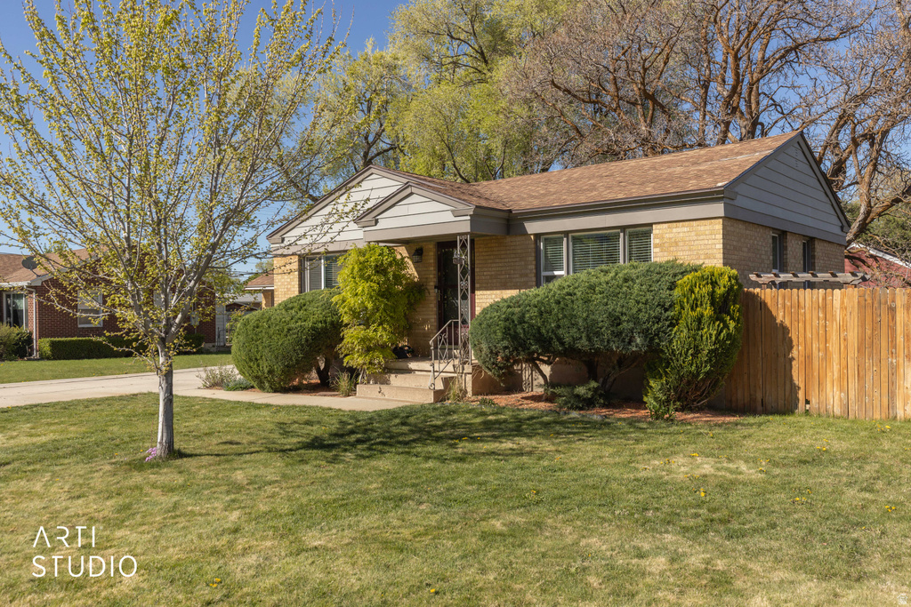 907 S TYLER AVE Ogden, UT 84404