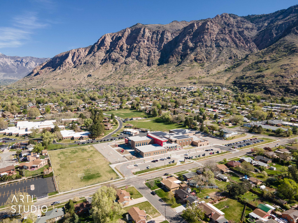 907 S TYLER AVE Ogden, UT 84404