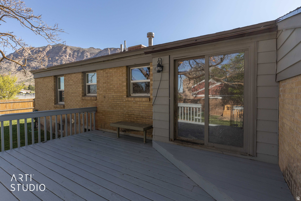 907 S TYLER AVE Ogden, UT 84404