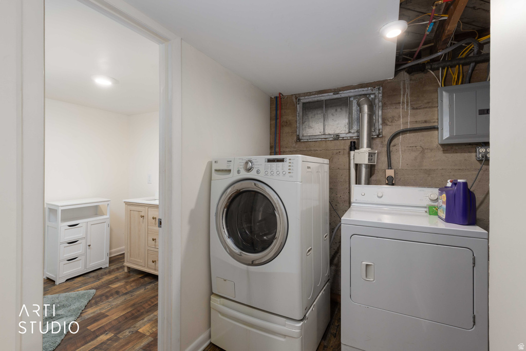 907 S TYLER AVE Ogden, UT 84404