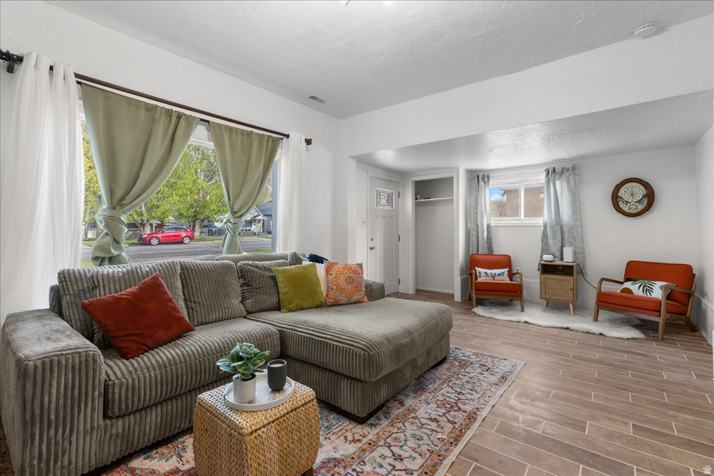 2229 JACKSON AVE Ogden, UT 84401