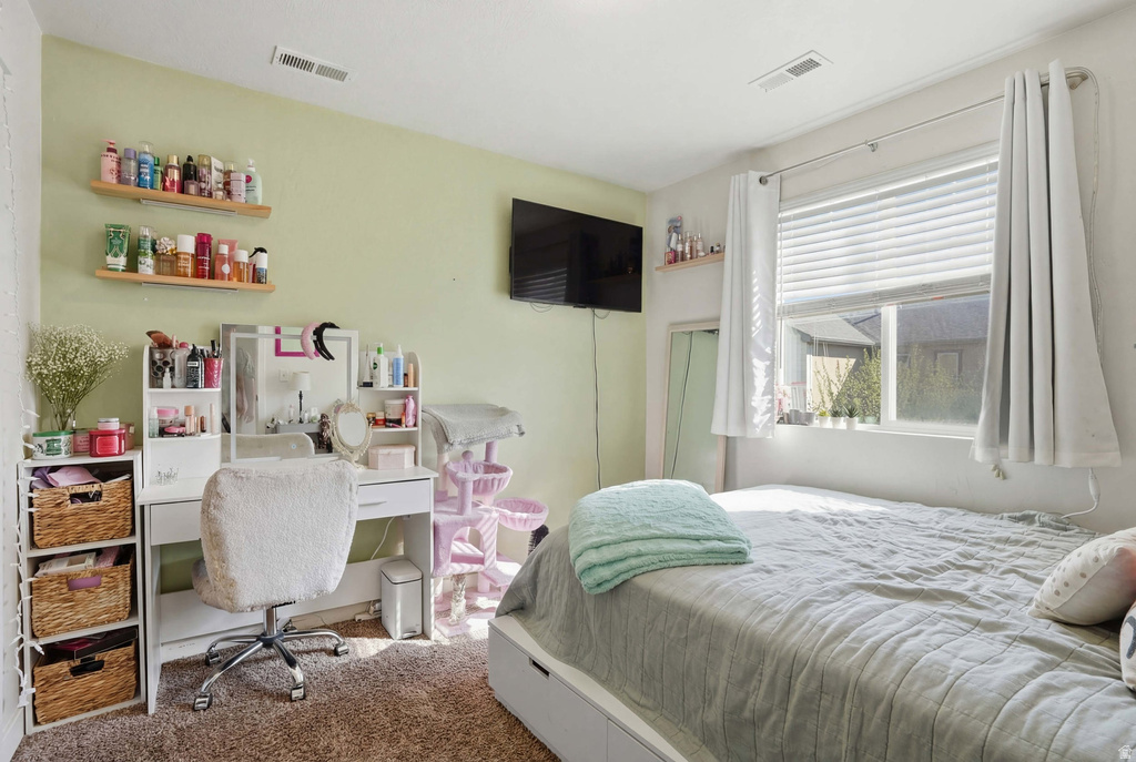 1049 W STONEHAVEN DR North Salt Lake, UT 84054