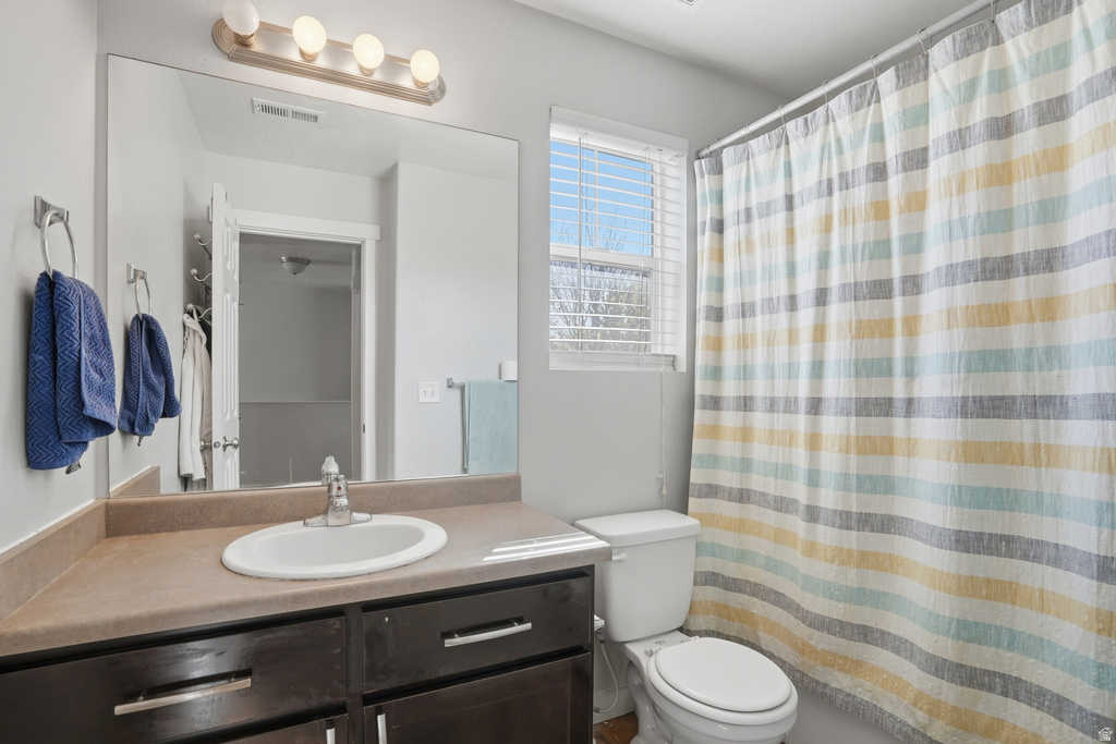 1049 W STONEHAVEN DR North Salt Lake, UT 84054