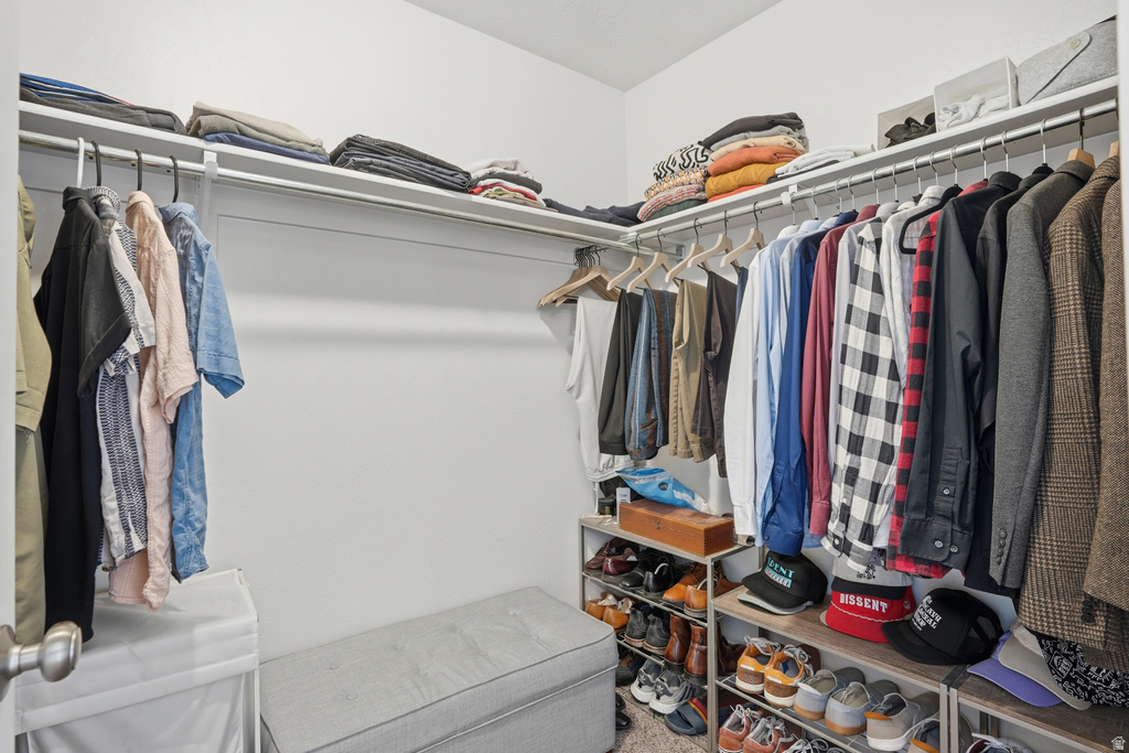 1049 W STONEHAVEN DR North Salt Lake, UT 84054