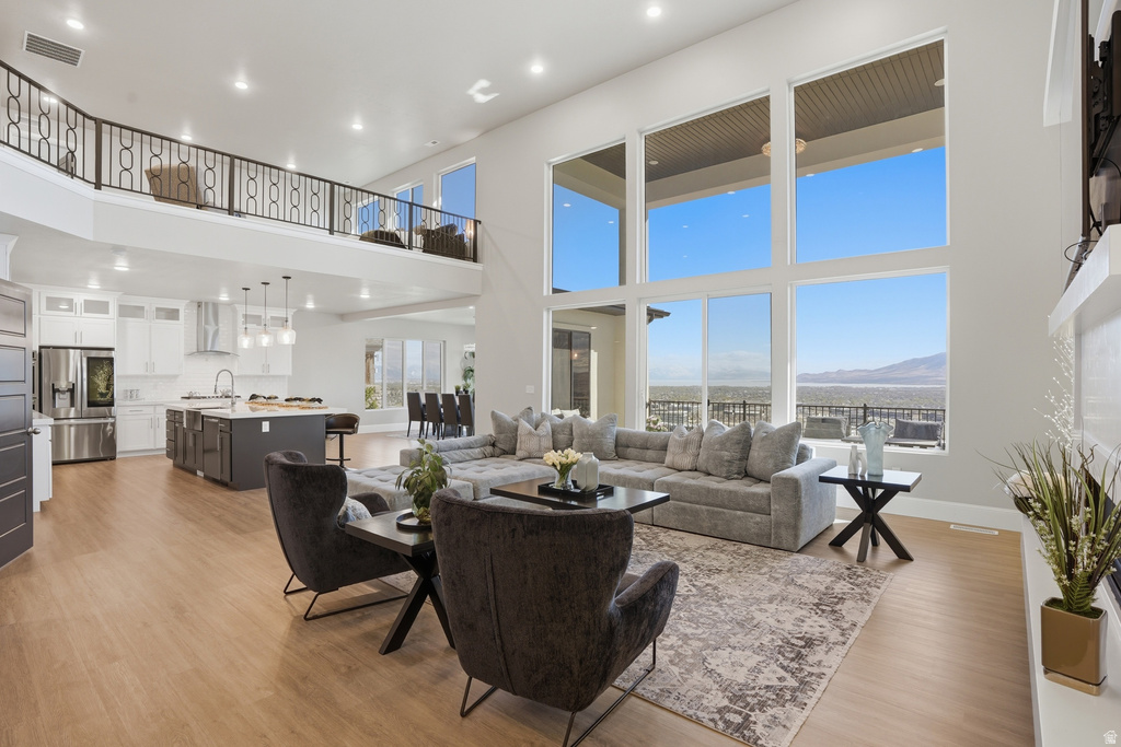 4197 N AUTUMN WOOD CIR Lehi, UT 84048