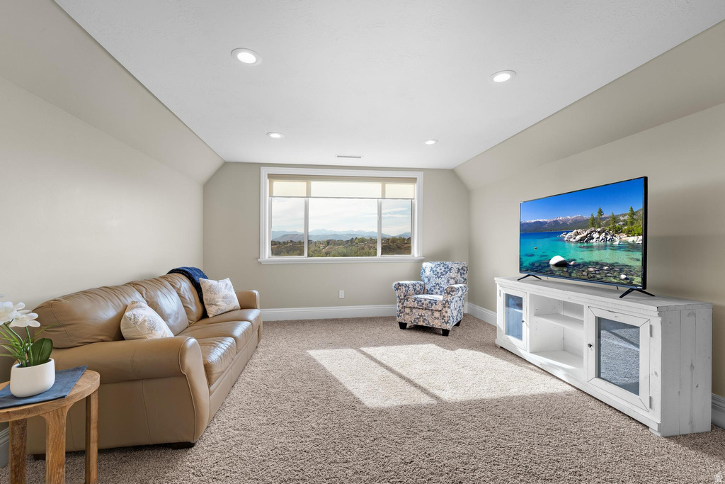 10493 N IVERSON LN Highland, UT 84003