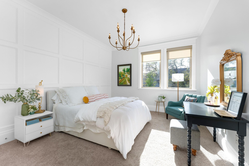 10493 N IVERSON LN Highland, UT 84003