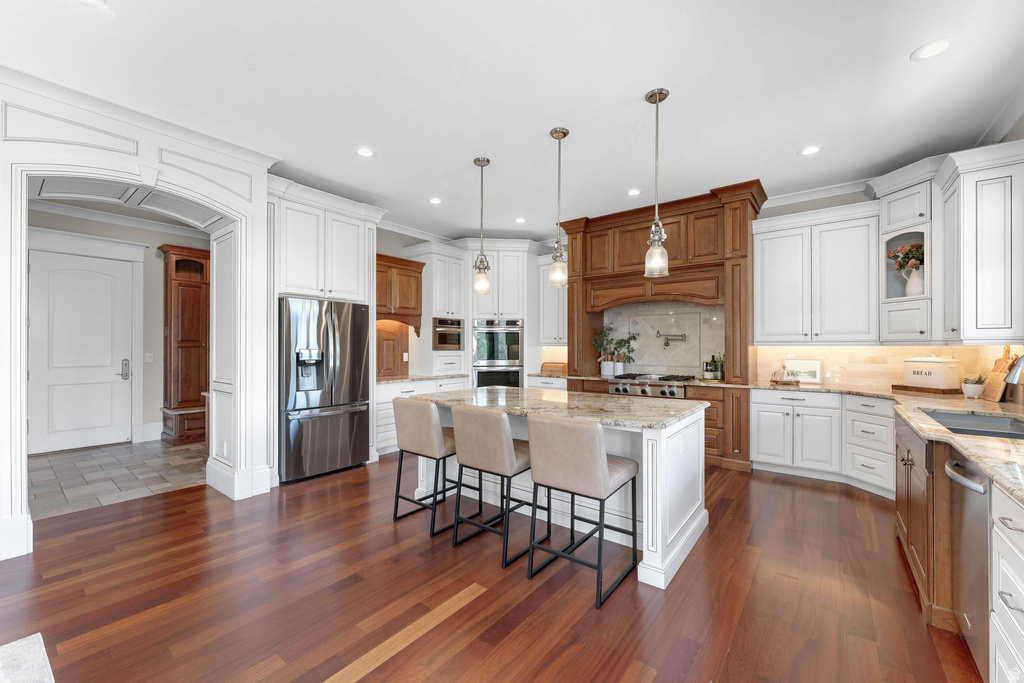 10493 N IVERSON LN Highland, UT 84003