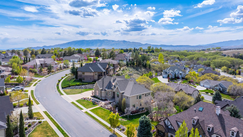 10493 N IVERSON LN Highland, UT 84003