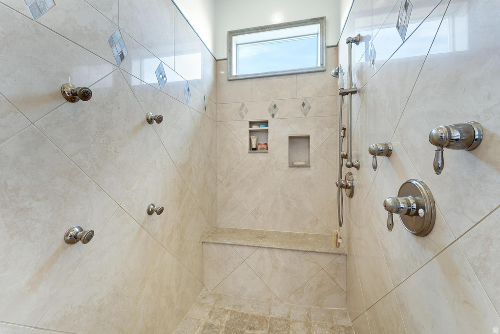 10493 N IVERSON LN Highland, UT 84003