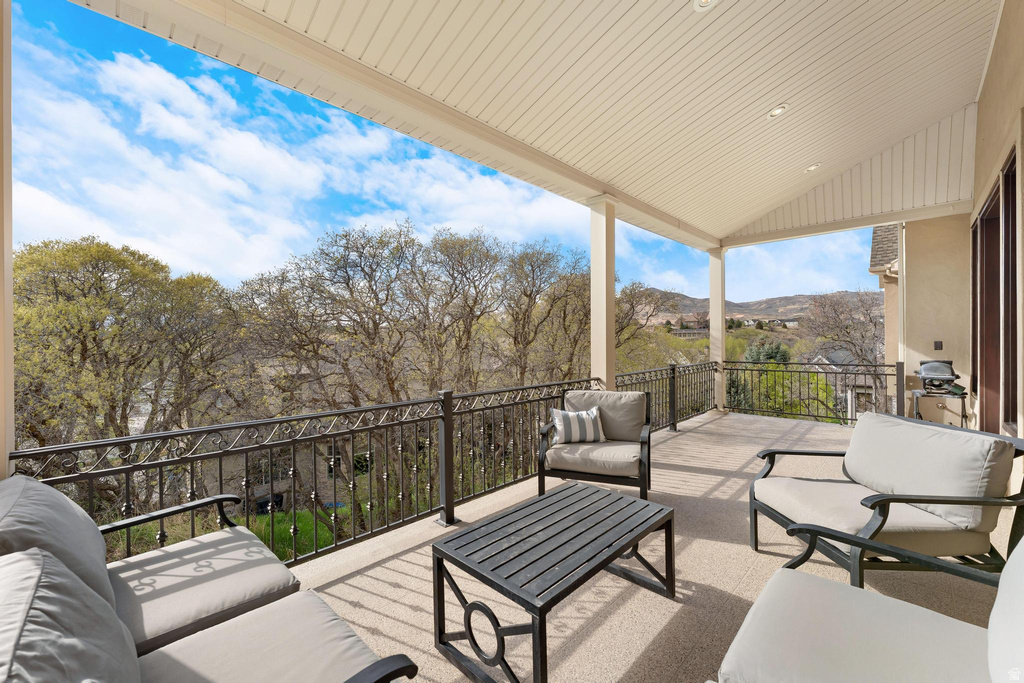 10493 N IVERSON LN Highland, UT 84003