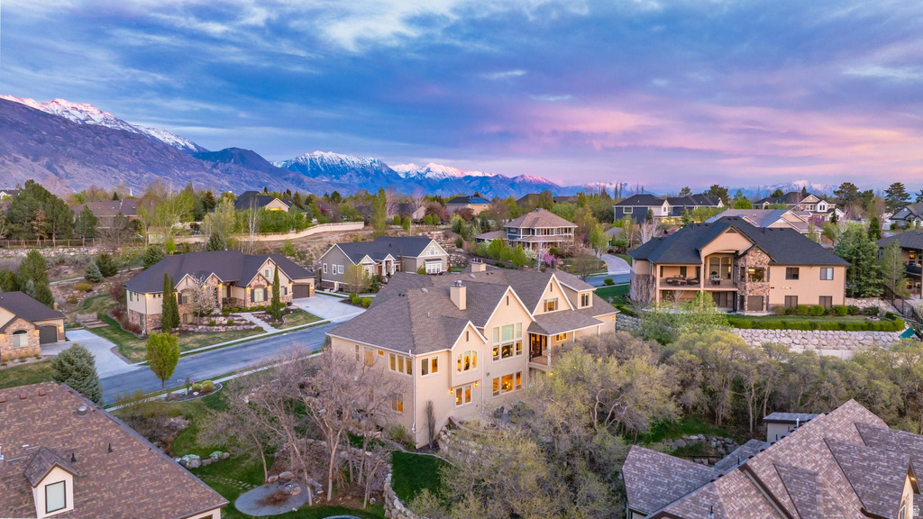 10493 N IVERSON LN Highland, UT 84003