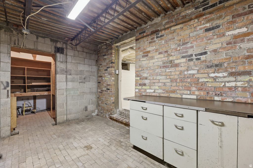 1445 E Stratford Ave — photo 41