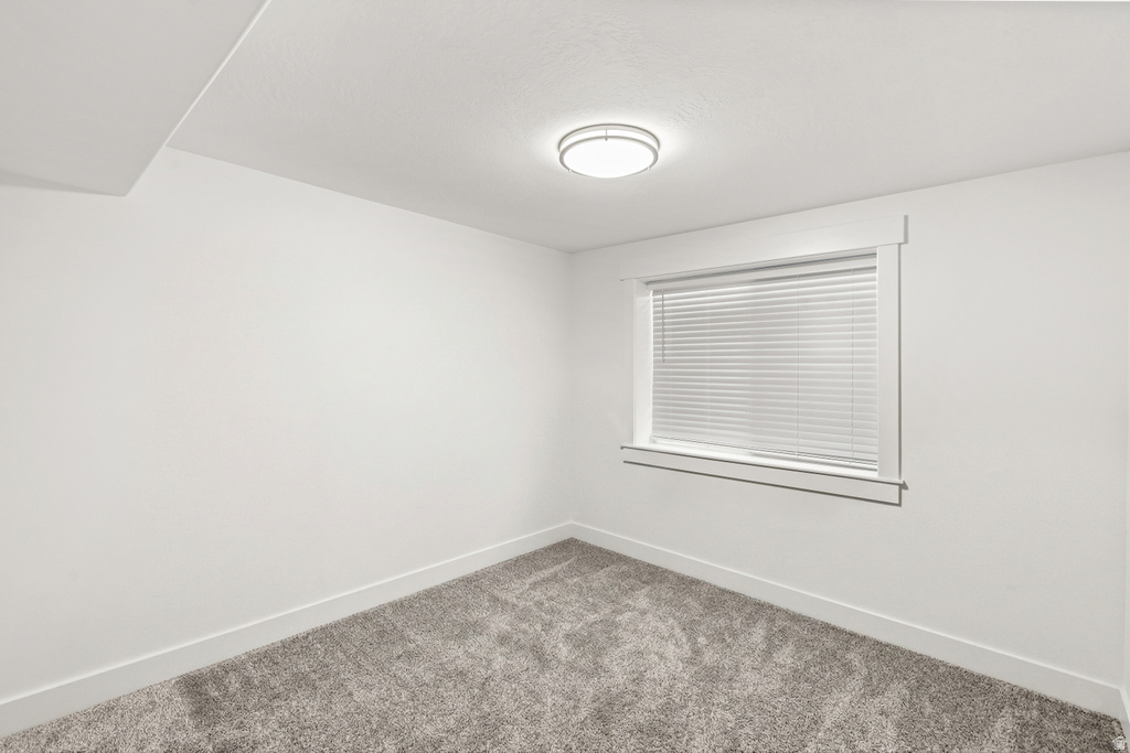 1246 S 4350 W Syracuse, UT 84075