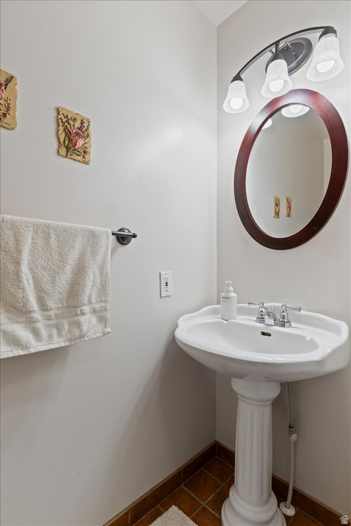 1924 N 2000 E Layton, UT 84040