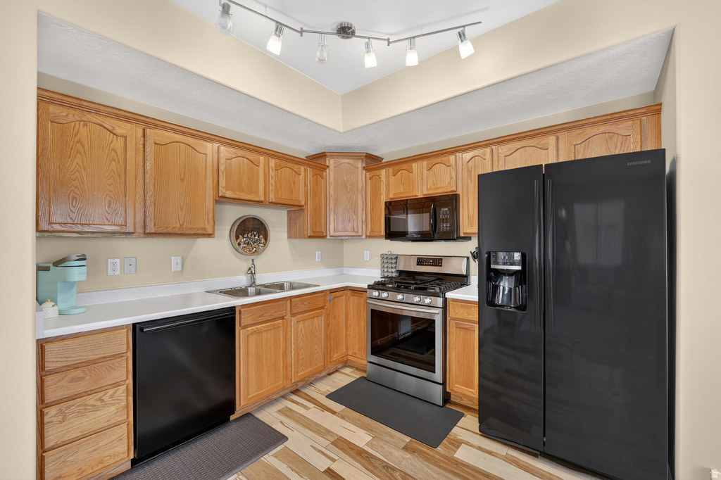 6672 S PINES WAY West Jordan, UT 84084