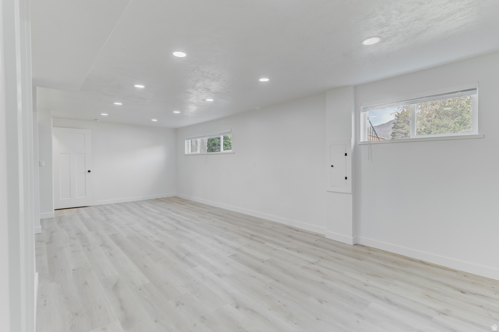 2567 N 1450 E Layton, UT 84040