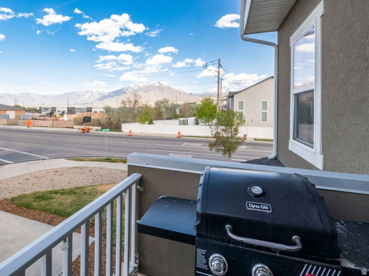 1007 W PAINTED HORSE LN Bluffdale, UT 84065