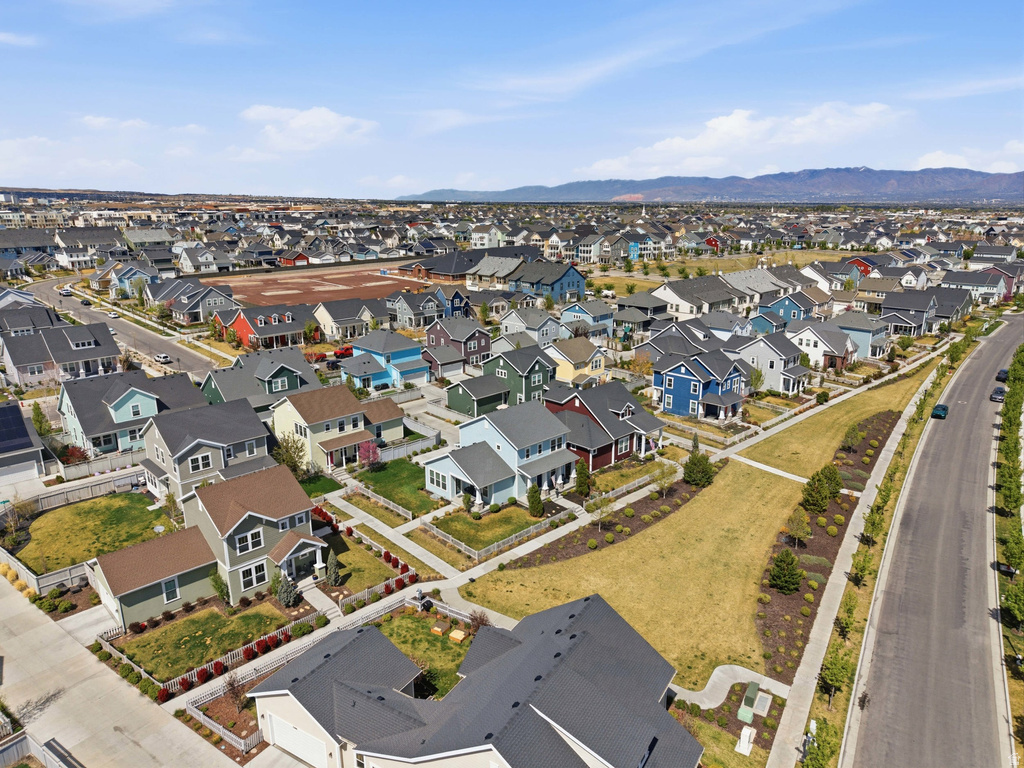 5152 W MELLOW WAY South Jordan, UT 84009