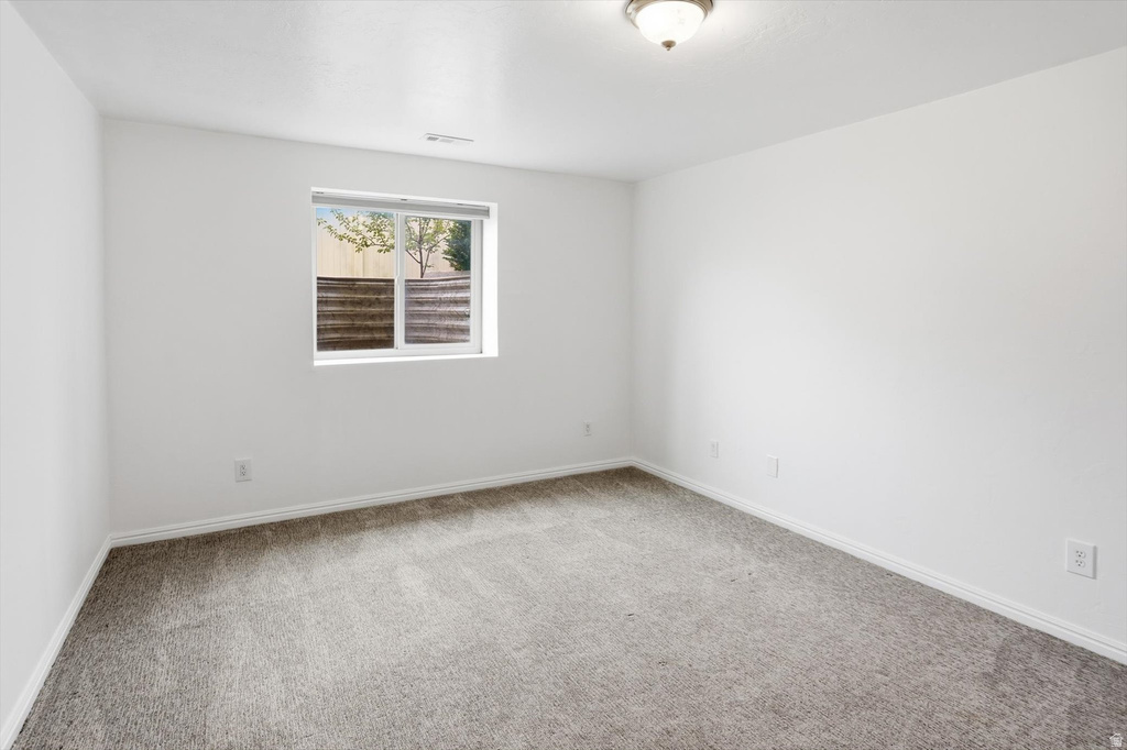 1115 S 1425 W Clearfield, UT 84015
