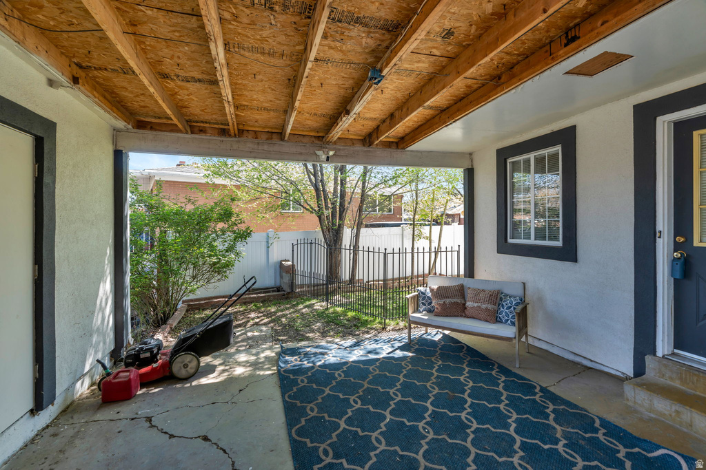 1461 W GILLESPIE AVE Salt Lake City, UT 84104