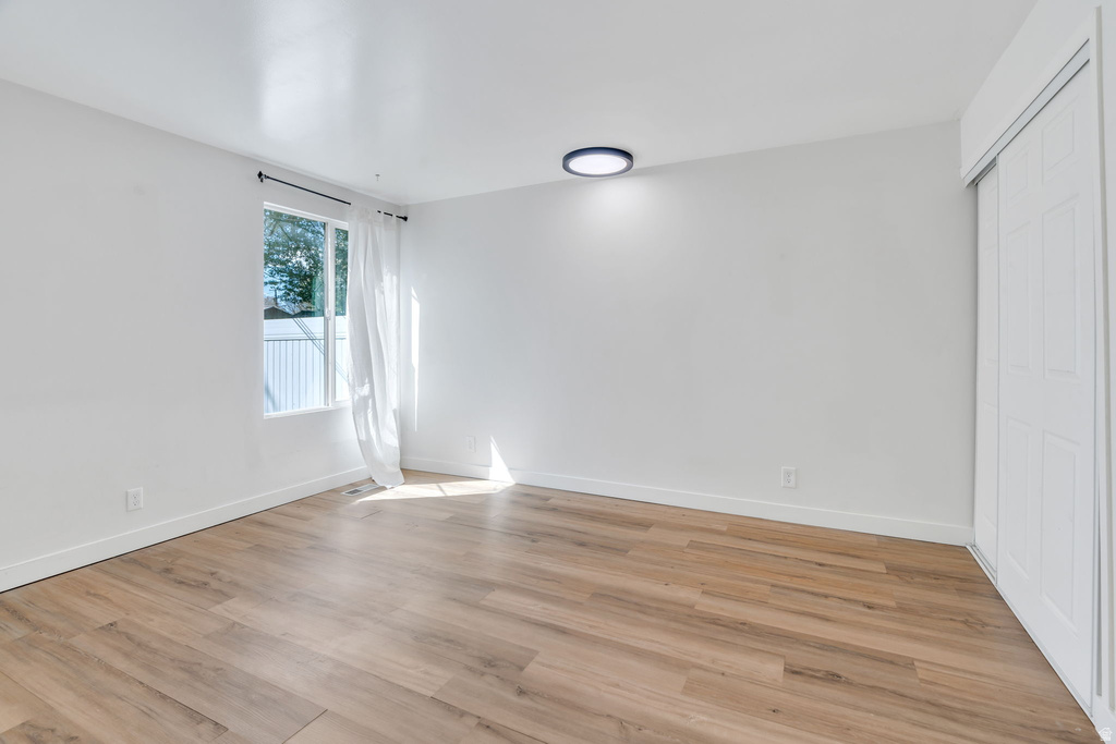 1461 W GILLESPIE AVE Salt Lake City, UT 84104