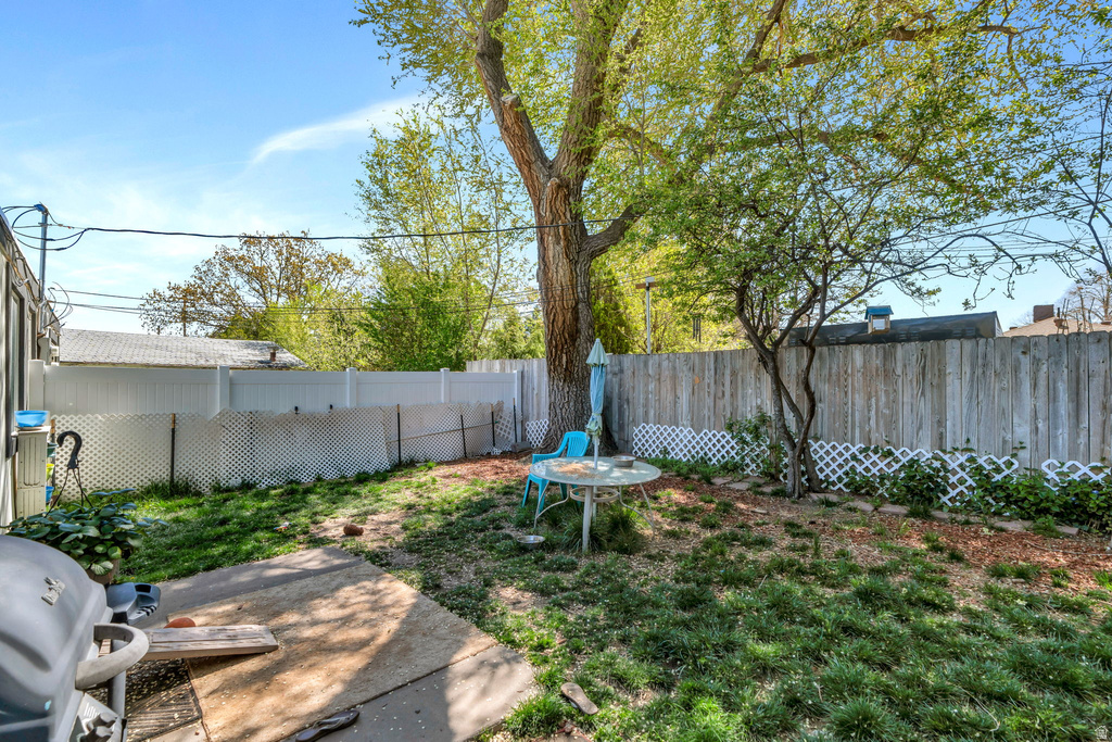 1461 W GILLESPIE AVE Salt Lake City, UT 84104