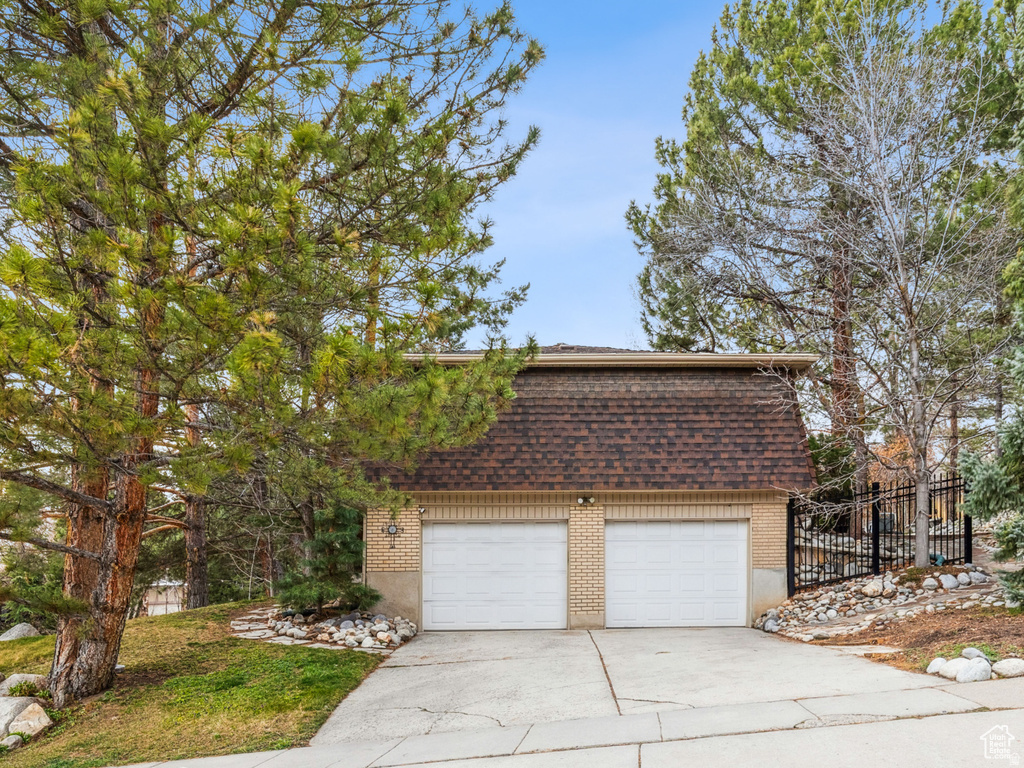 2555 E CHALET RD Cottonwood Heights, UT 84093