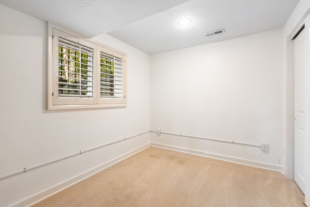 2555 E CHALET RD Cottonwood Heights, UT 84093