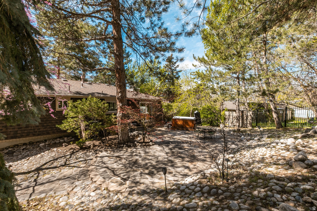 2555 E CHALET RD Cottonwood Heights, UT 84093