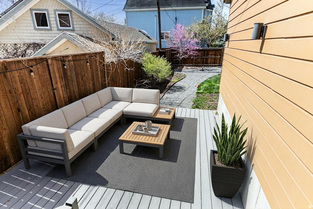 189 N R AVE Salt Lake City, UT 84103