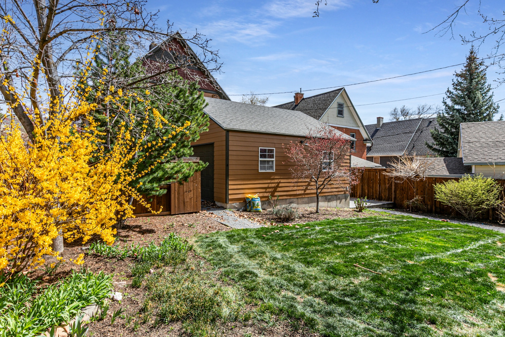 189 N R AVE Salt Lake City, UT 84103