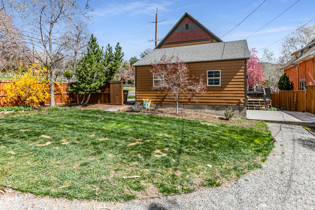 189 N R AVE Salt Lake City, UT 84103