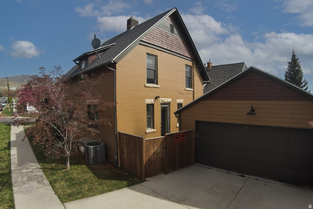 189 N R AVE Salt Lake City, UT 84103