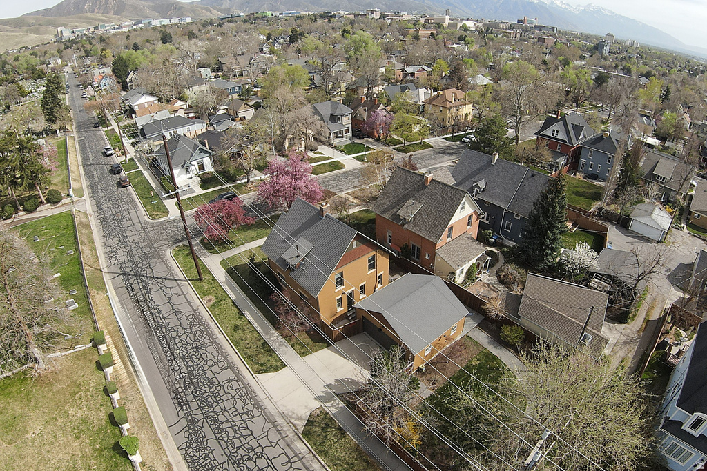 189 N R AVE Salt Lake City, UT 84103