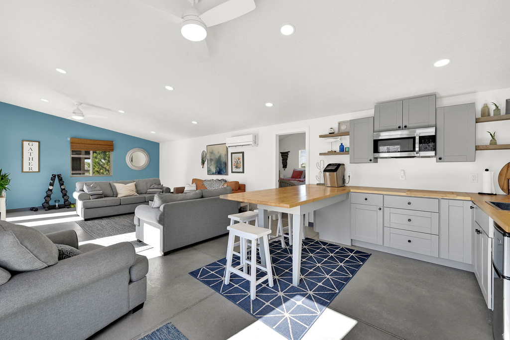 2137 W 200 S Marriott Slaterville, UT 84404