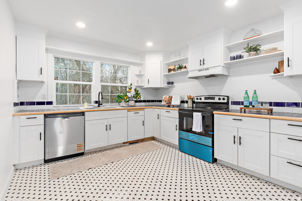 1470 E DARLING ST Ogden, UT 84403