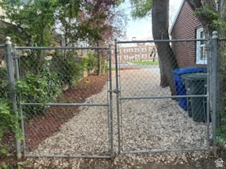 1470 E DARLING ST Ogden, UT 84403