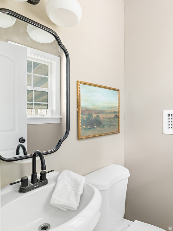 1470 E DARLING ST Ogden, UT 84403