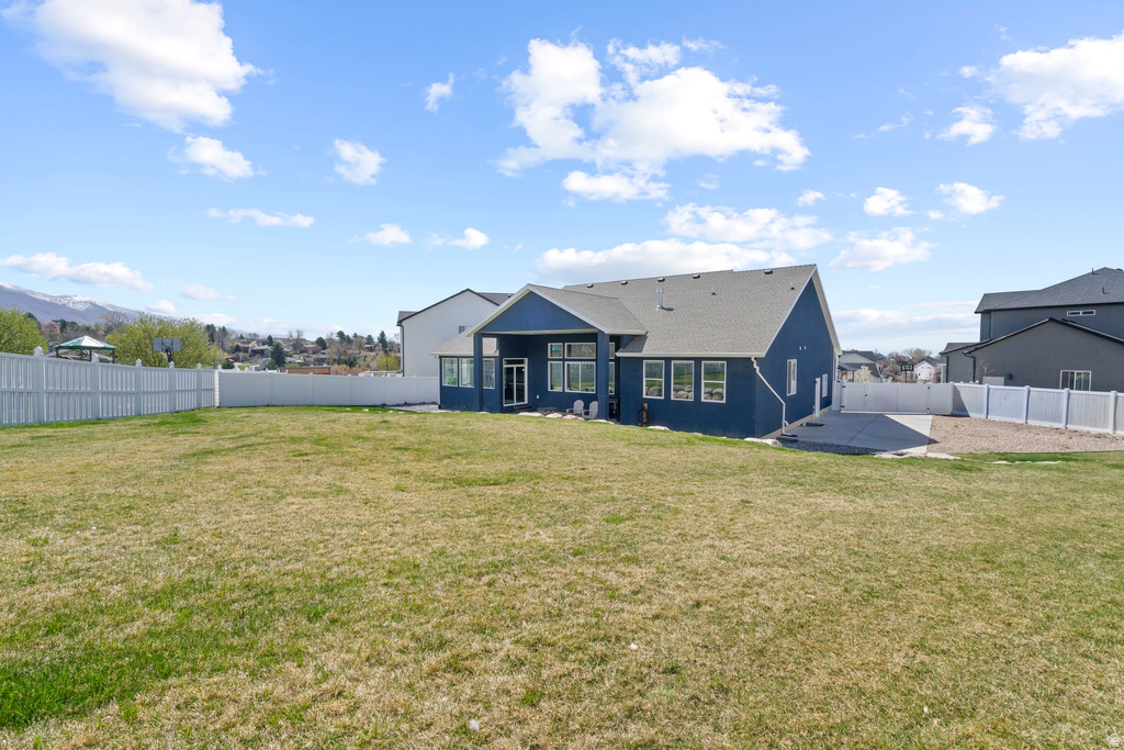 1437 E HOLLYHOCK CT Layton, UT 84040